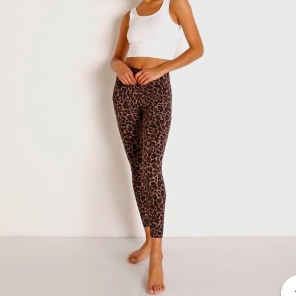 🐆 Varley Luna Tort Cheetah Leggings 🐆 - Picture 3 of 8
